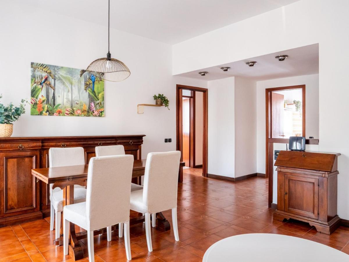 The Best Rent - Large And Bright Two-bedrooms With Balcony Apartment Mailand